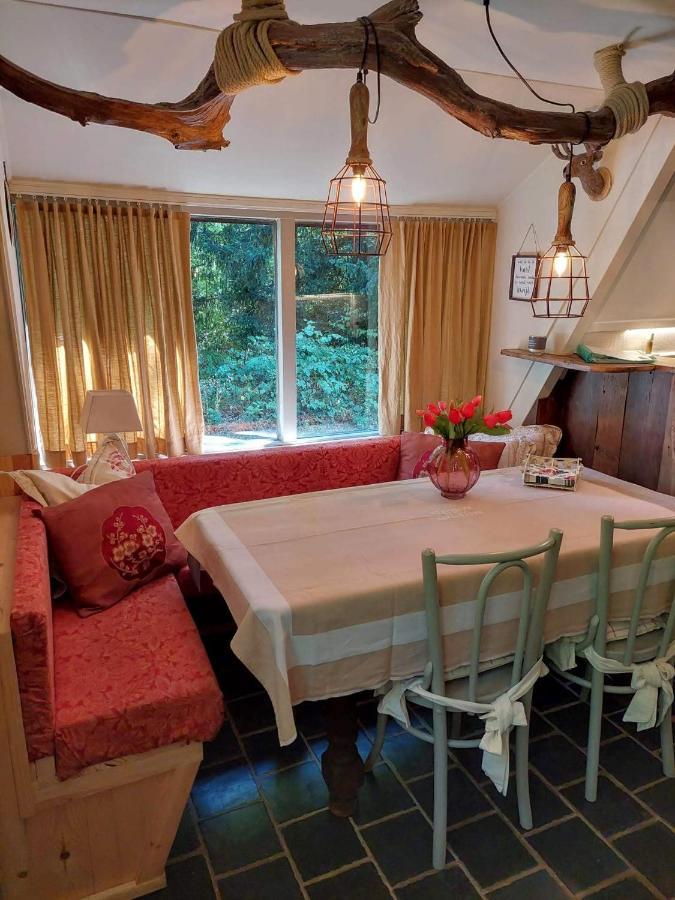 Tipi D'Amis Villa Дюрби Екстериор снимка